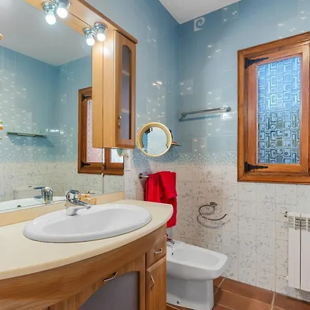 Tropical - Plusholidays *