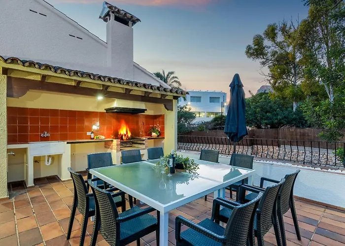 Tropical - Plusholidays * 칼페